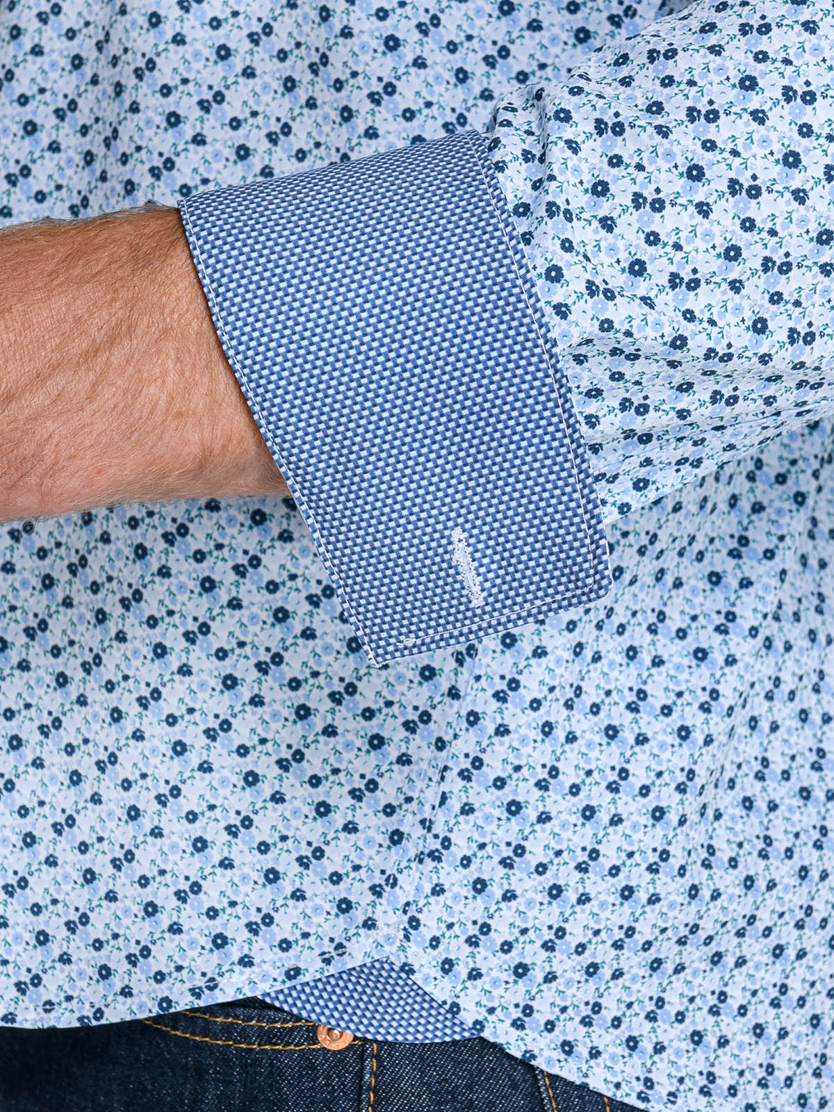 WHITE/BLUE