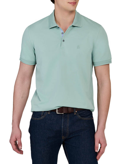 LIGHT GREEN