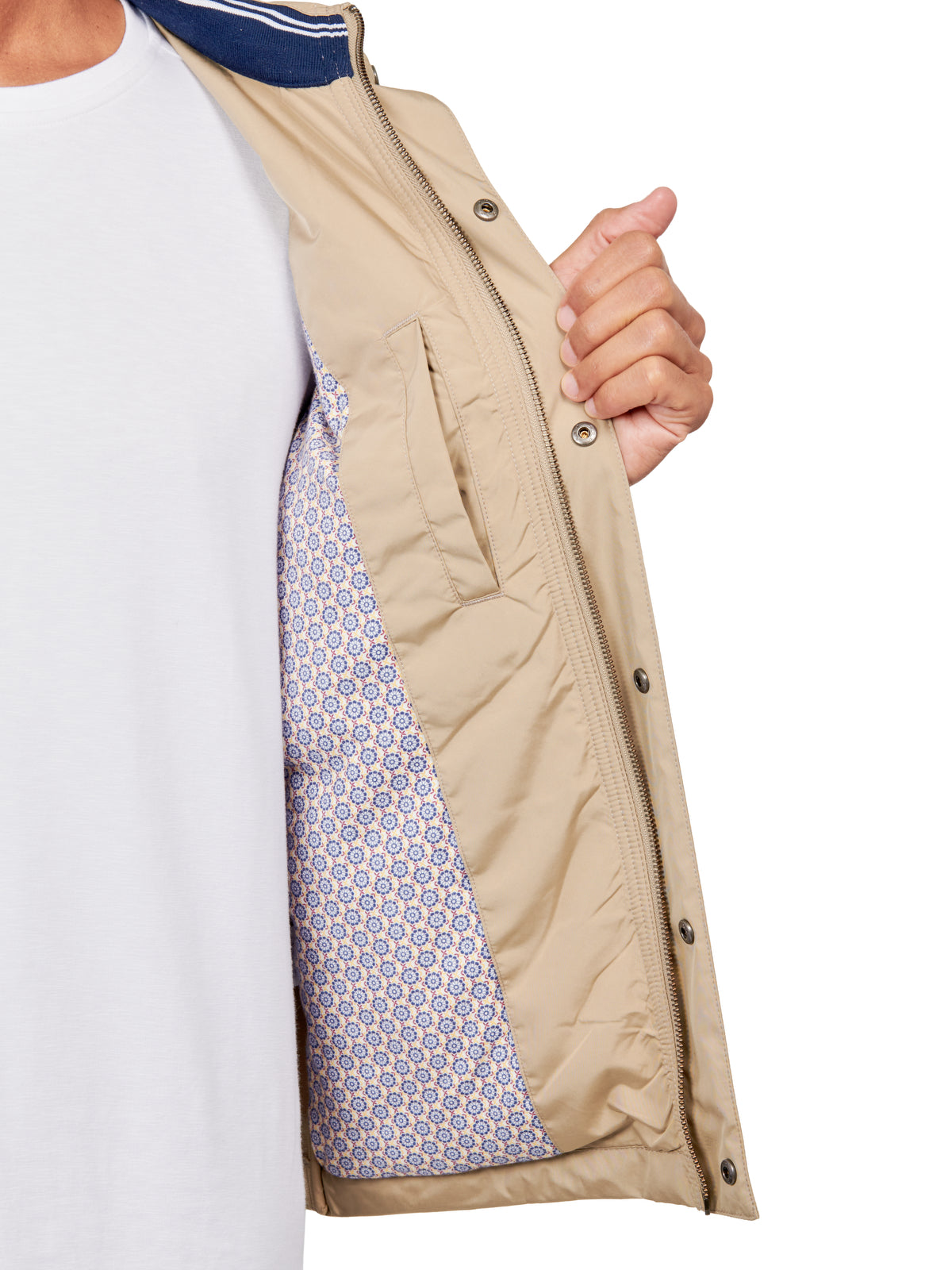 KHAKI